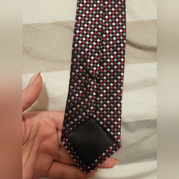 Orvieto geometric men tie red gray and black 100% silk unique gift soft - Picture 4 of 4